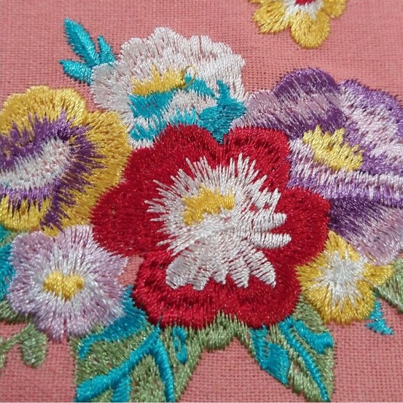 NWT Pioneer Woman ‘Welcome Spring’ spring Embroidery Hoop Wall Art Home Decor - Picture 4 of 5